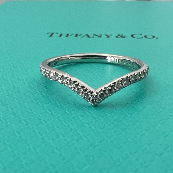 Tiffany & Co. Jewelry - Beautiful V ring
